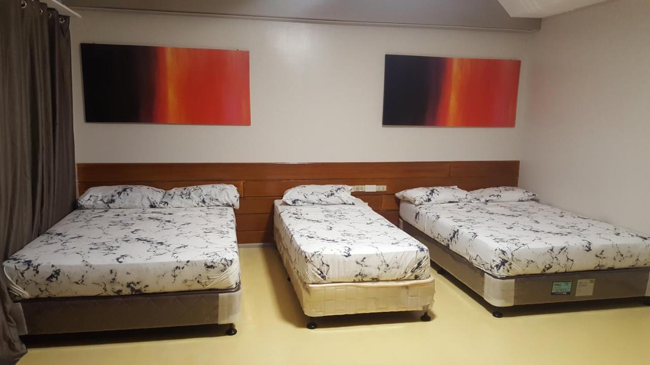 Naps & Maps Hostel Cebu Eksteriør billede