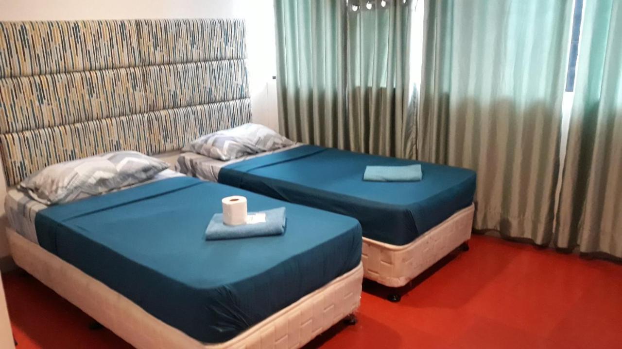 Naps & Maps Hostel Cebu Eksteriør billede